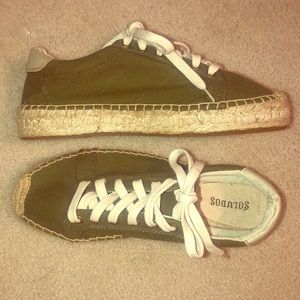 Soludos tennis espadrille sneaker 👟